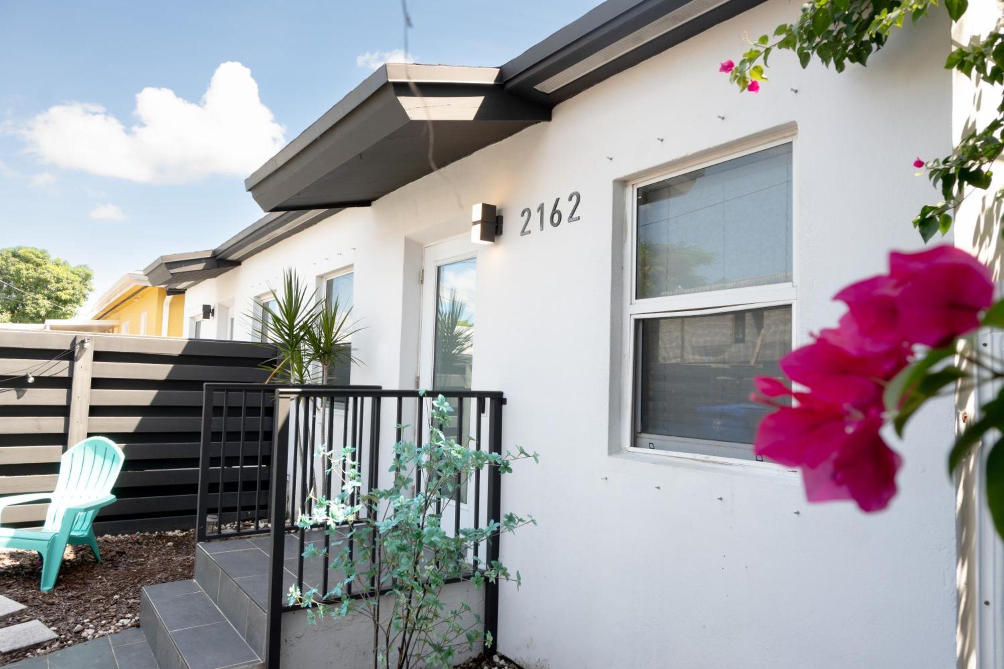 Cozy Airport, Kingbed, Fenced Parking - Little Havana Near Airport, Wynwood, Calle 8 Brickell, Coral Gables And Miami